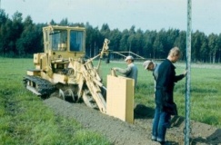 Drenaažiekskavaator ETZ-2010 töötamas